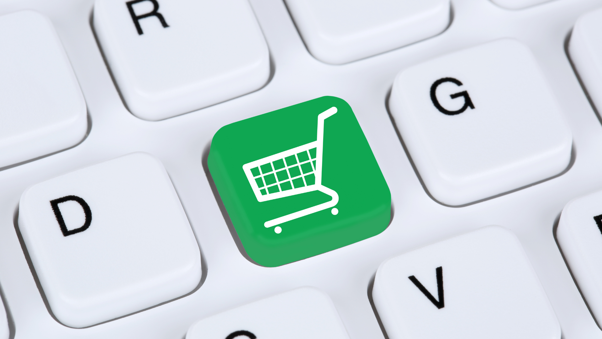Dowiedz się, jak zamienić odwiedzających w lojalnych klientów. Poznaj zasady skutecznej nawigacji, optymalizacji koszyka i budowania zaufania w e-commerce.